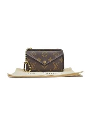 $675 Louis Vuitton Monogram Recto Verso Card Holder Black